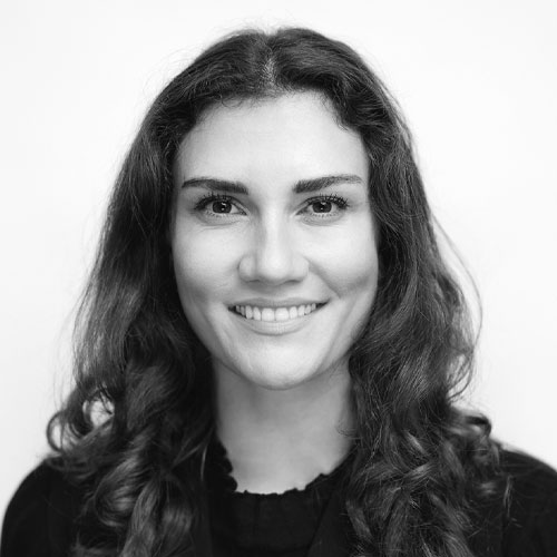 Dr. Larisa Steigmann