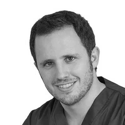 Dr. Álvaro Blasi